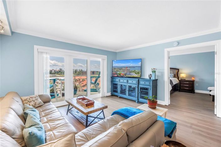 Image No.6-2 Bed Property for sale