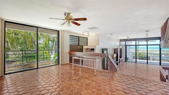 Image No.15-4 Bed Property for sale