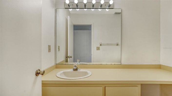 Image No.24-4 Bed Property for sale