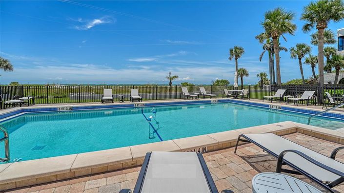 Image No.41-4 Bed Property for sale