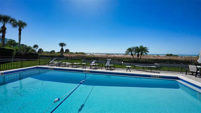 Image No.43-4 Bed Property for sale