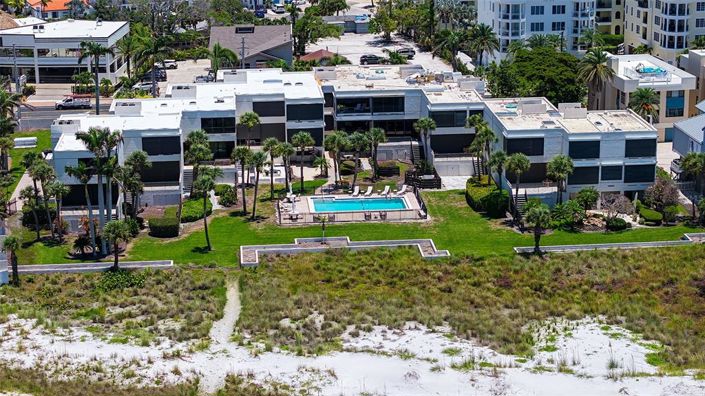 Image No.47-4 Bed Property for sale