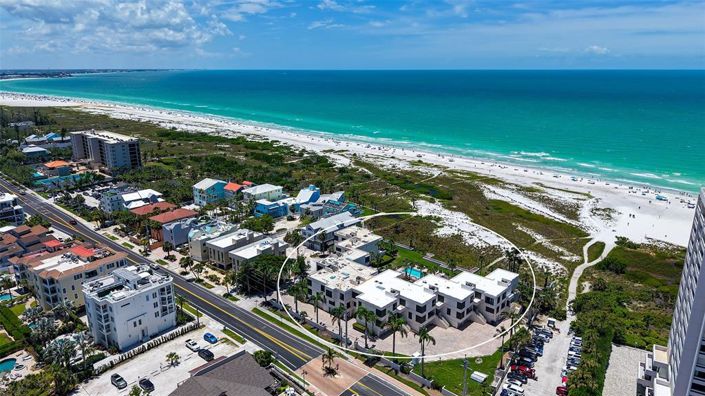 Image No.48-4 Bed Property for sale