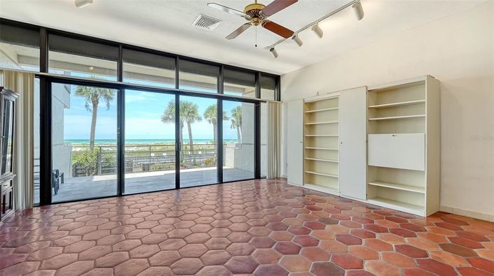 Image No.8-4 Bed Property for sale