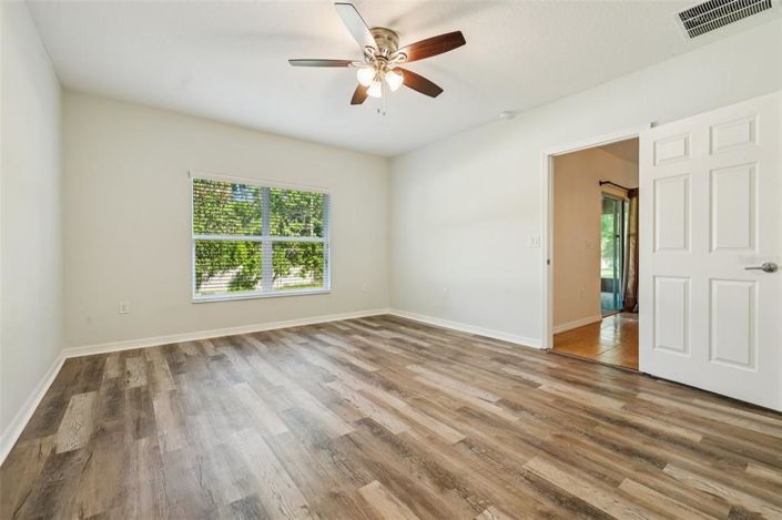 Image No.14-3 Bed Property for sale