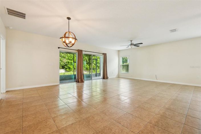 Image No.7-3 Bed Property for sale