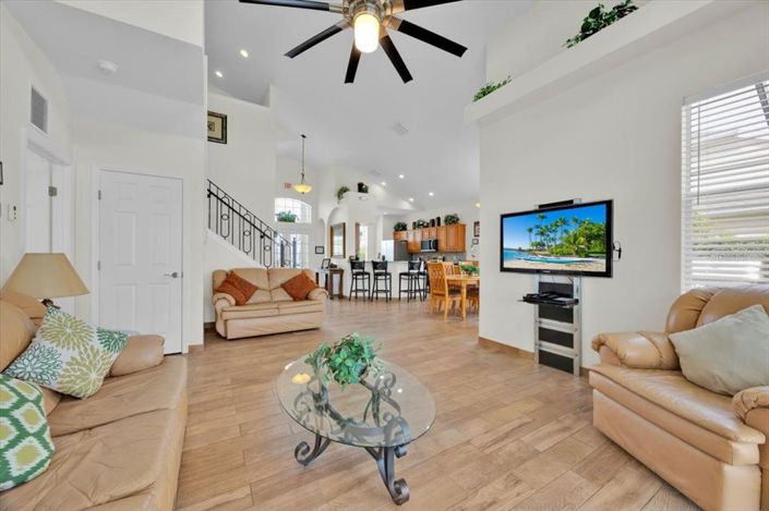 Image No.14-5 Bed Property for sale