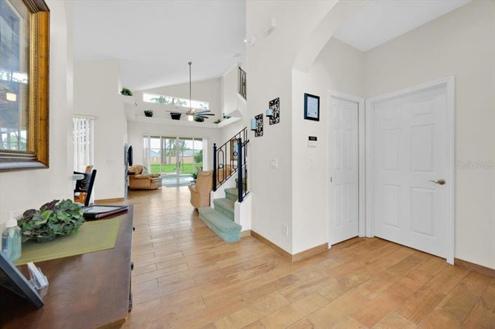 Image No.4-5 Bed Property for sale