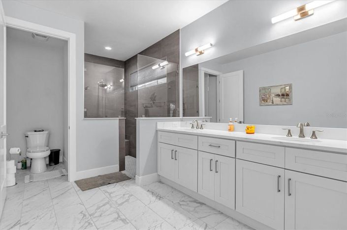 Image No.16-5 Bed Property for sale