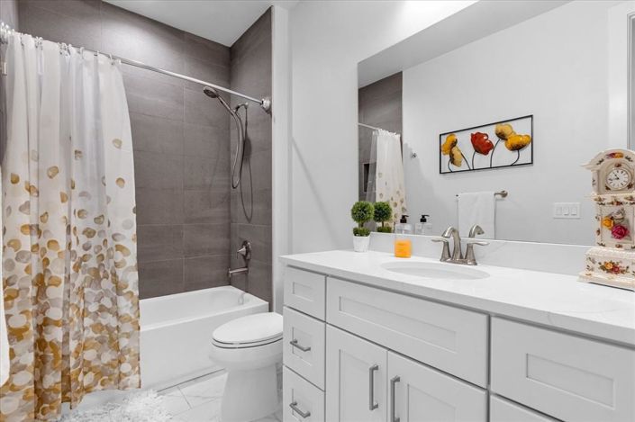 Image No.27-5 Bed Property for sale