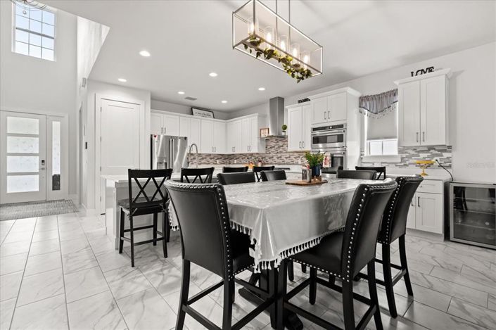 Image No.3-5 Bed Property for sale