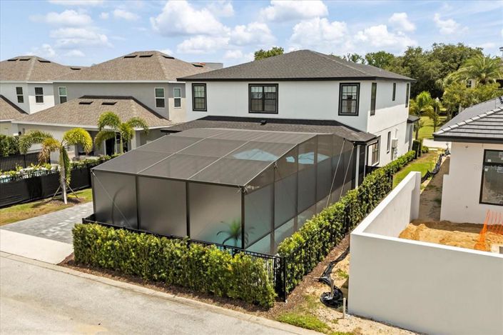 Image No.35-5 Bed Property for sale