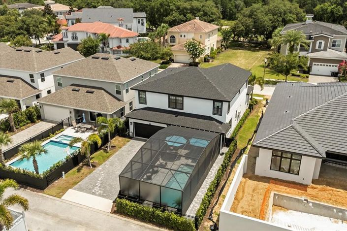 Image No.36-5 Bed Property for sale