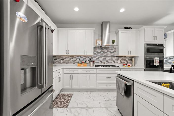 Image No.7-5 Bed Property for sale