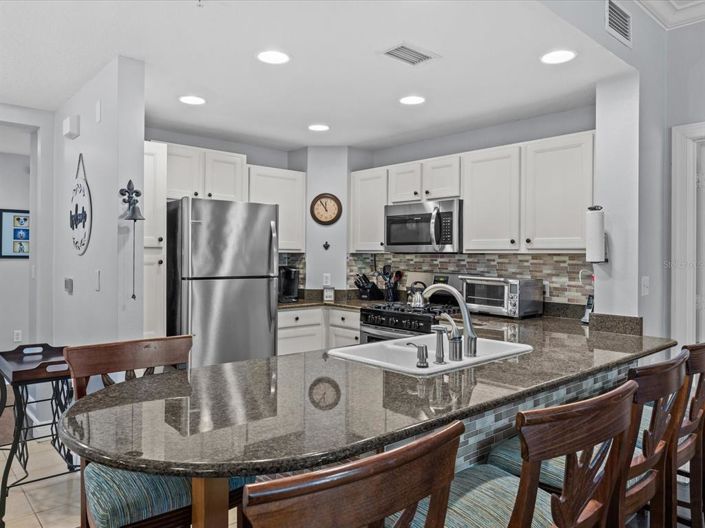 Image No.8-3 Bed Property for sale