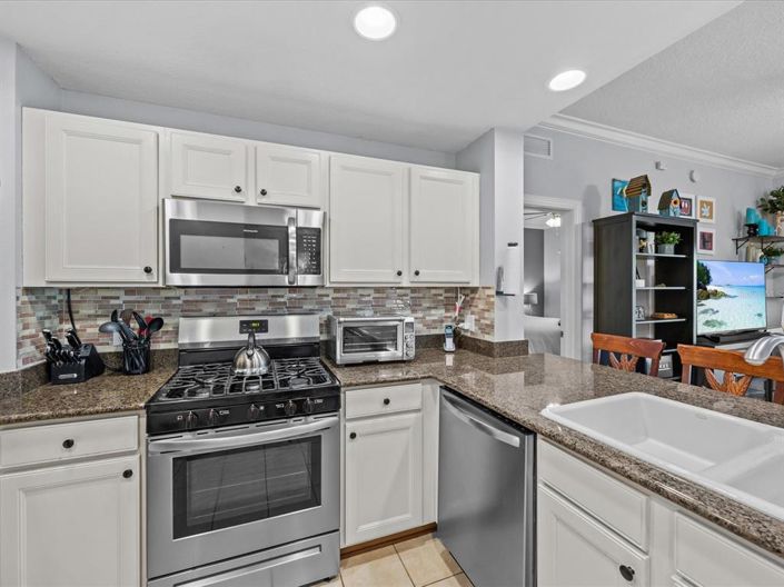 Image No.9-3 Bed Property for sale