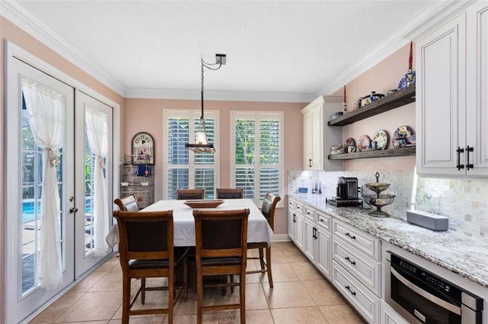 Image No.11-4 Bed Property for sale