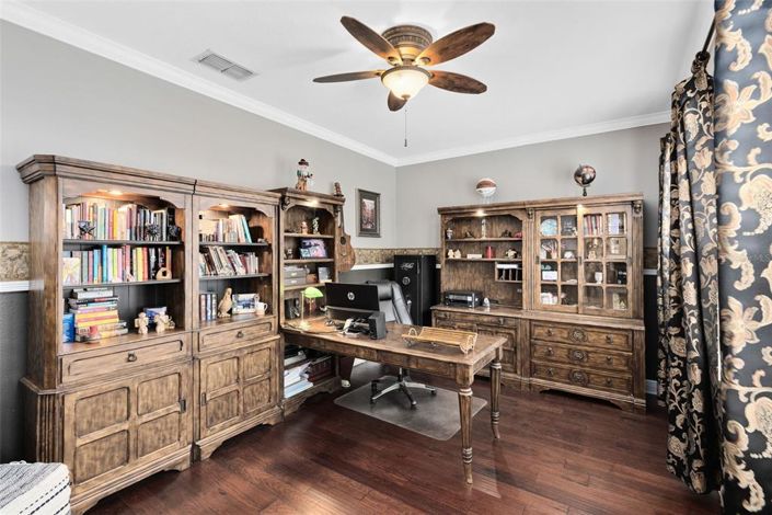 Image No.15-4 Bed Property for sale