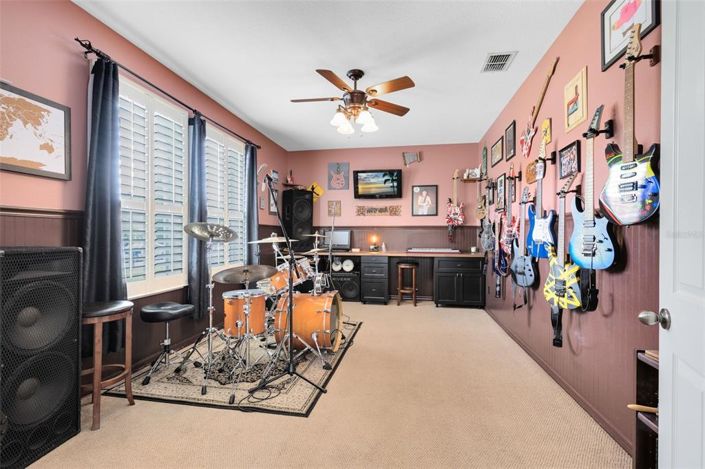 Image No.16-4 Bed Property for sale