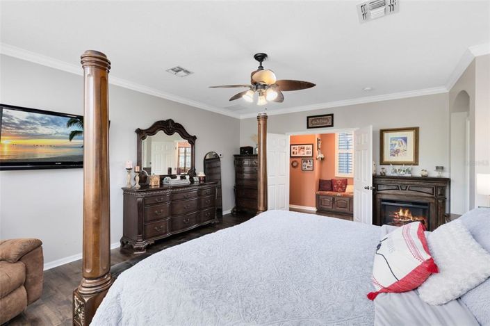 Image No.20-4 Bed Property for sale