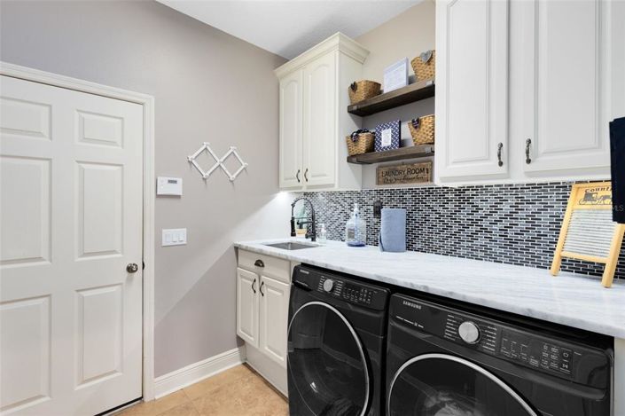 Image No.30-4 Bed Property for sale