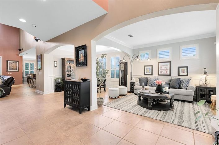 Image No.5-4 Bed Property for sale