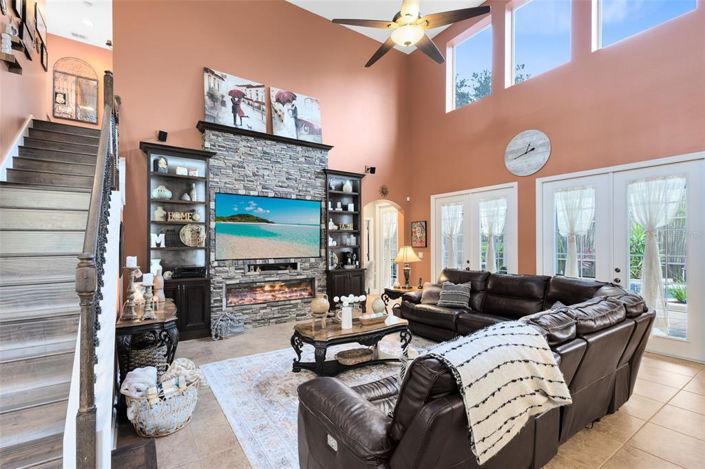 Image No.7-4 Bed Property for sale