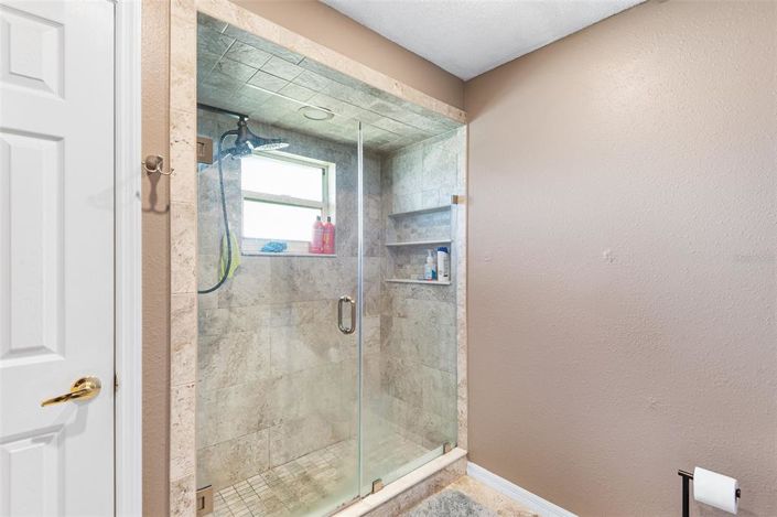 Image No.25-3 Bed Property for sale