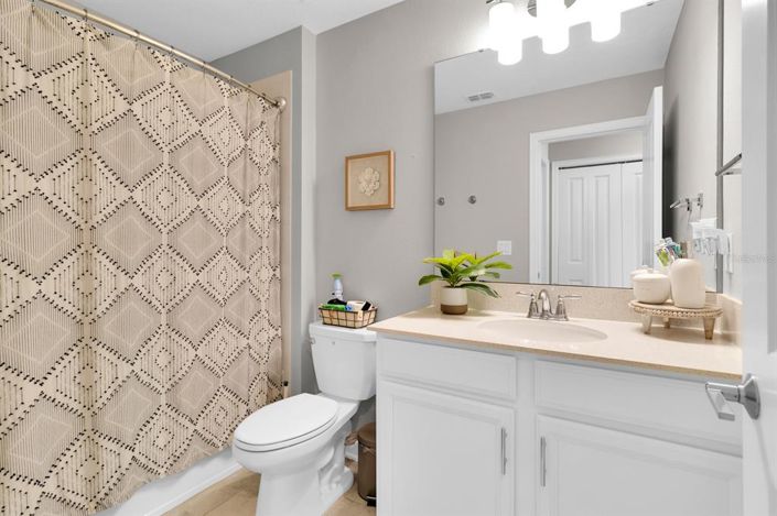 Image No.28-3 Bed Property for sale