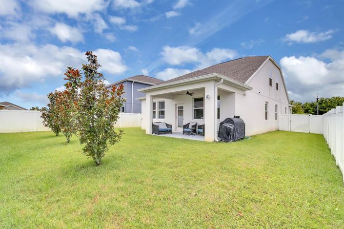 Image No.32-3 Bed Property for sale