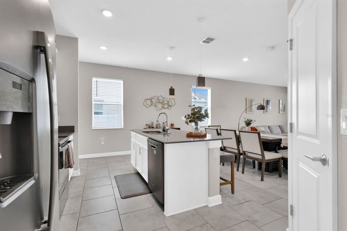 Image No.9-3 Bed Property for sale