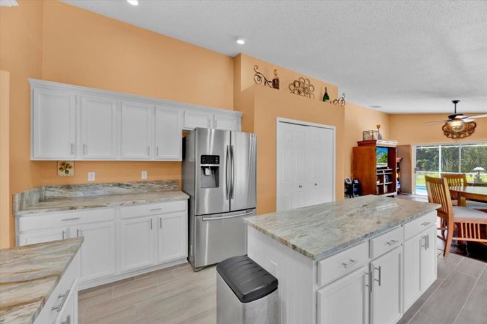 Image No.15-4 Bed Property for sale