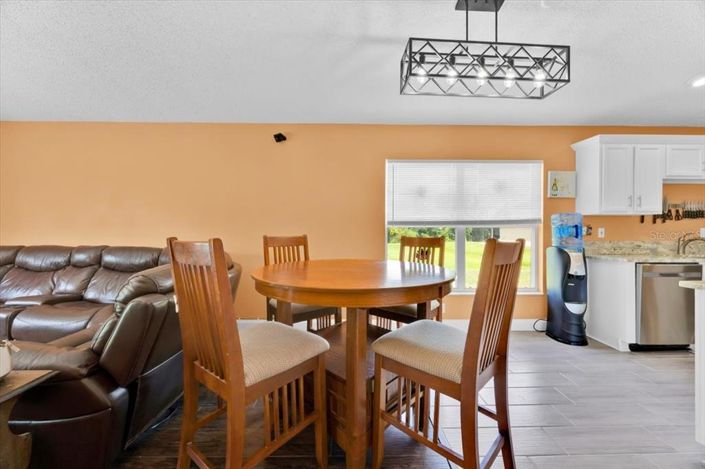 Image No.17-4 Bed Property for sale