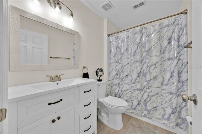 Image No.20-4 Bed Property for sale