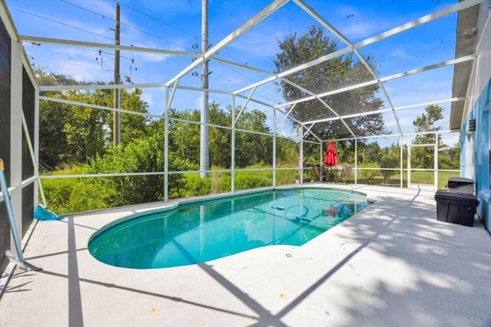 Image No.26-4 Bed Property for sale