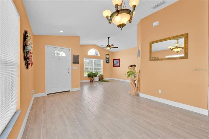 Image No.7-4 Bed Property for sale