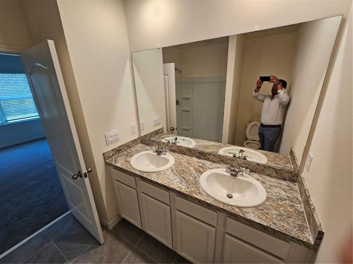 Image No.11-3 Bed Property for sale