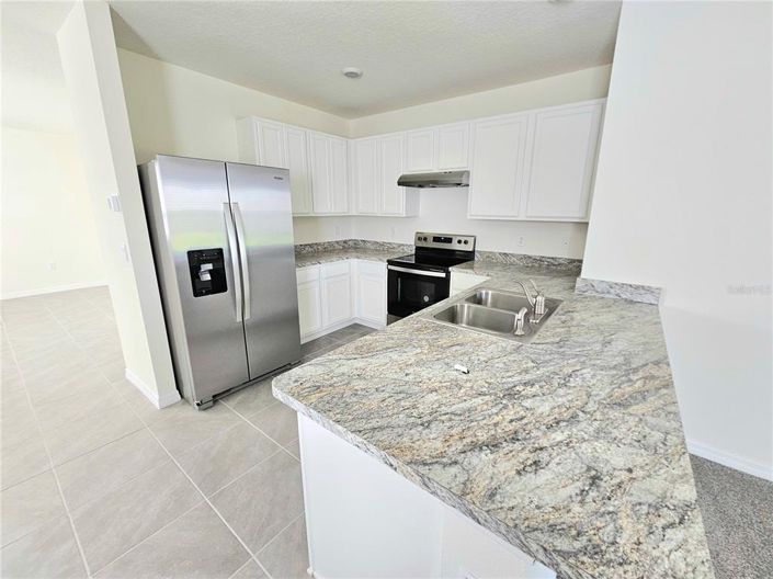 Image No.5-3 Bed Property for sale