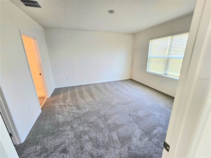 Image No.8-3 Bed Property for sale