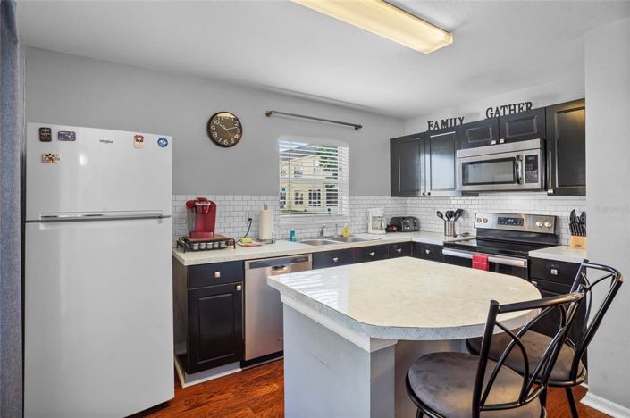 Image No.14-4 Bed Townhouse for sale