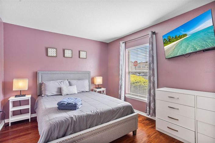 Image No.17-4 Bed Townhouse for sale