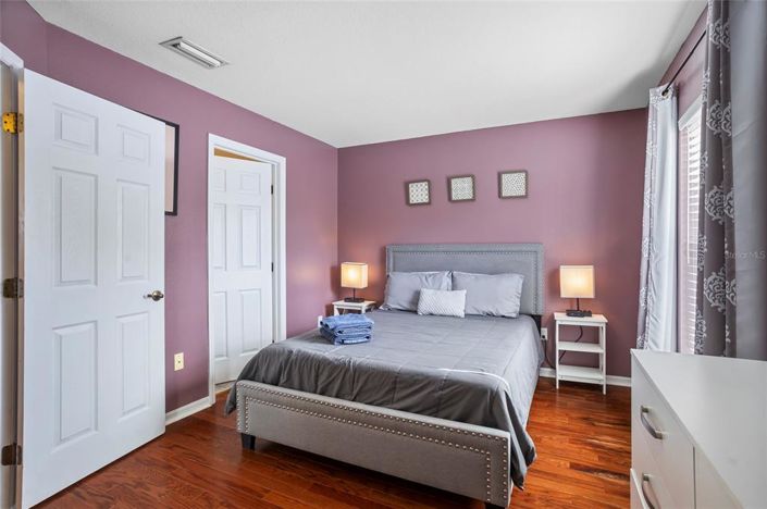 Image No.18-4 Bed Townhouse for sale