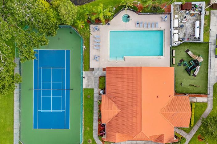 Image No.50-4 Bed Townhouse for sale