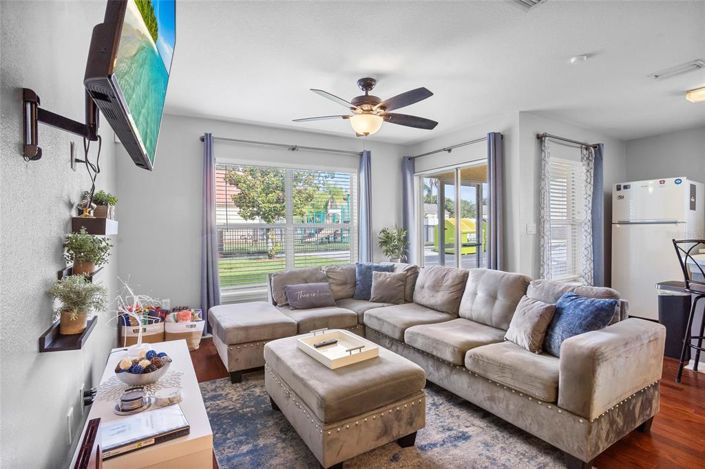 Image No.8-4 Bed Townhouse for sale