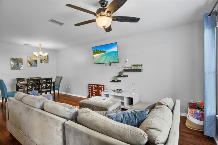 Image No.9-4 Bed Townhouse for sale