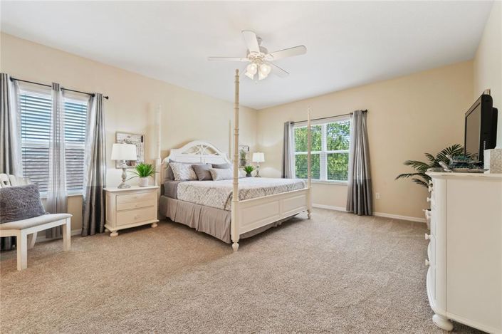 Image No.24-5 Bed Property for sale