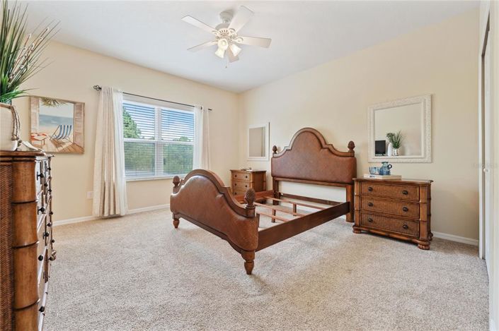 Image No.26-5 Bed Property for sale