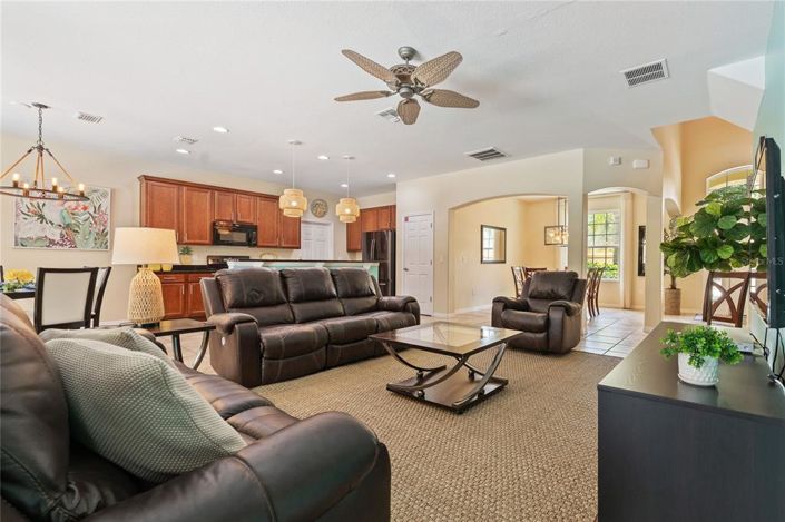 Image No.3-5 Bed Property for sale