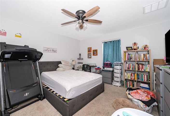 Image No.10-3 Bed Property for sale