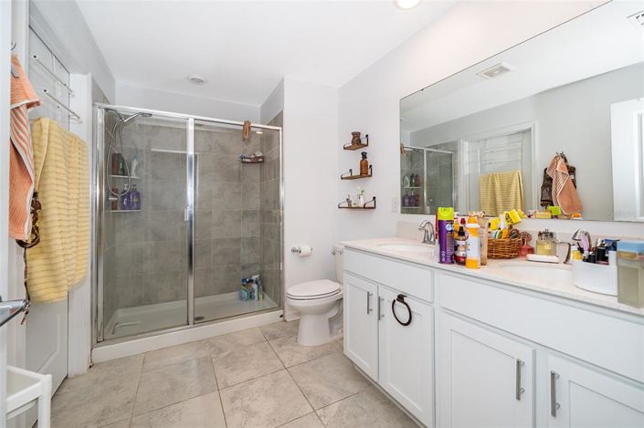 Image No.11-3 Bed Property for sale